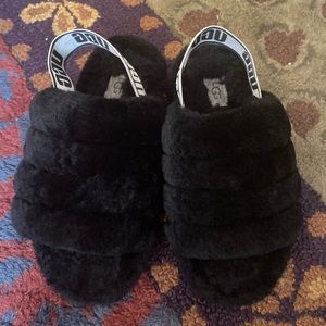 Ugg fluffy sandals like new